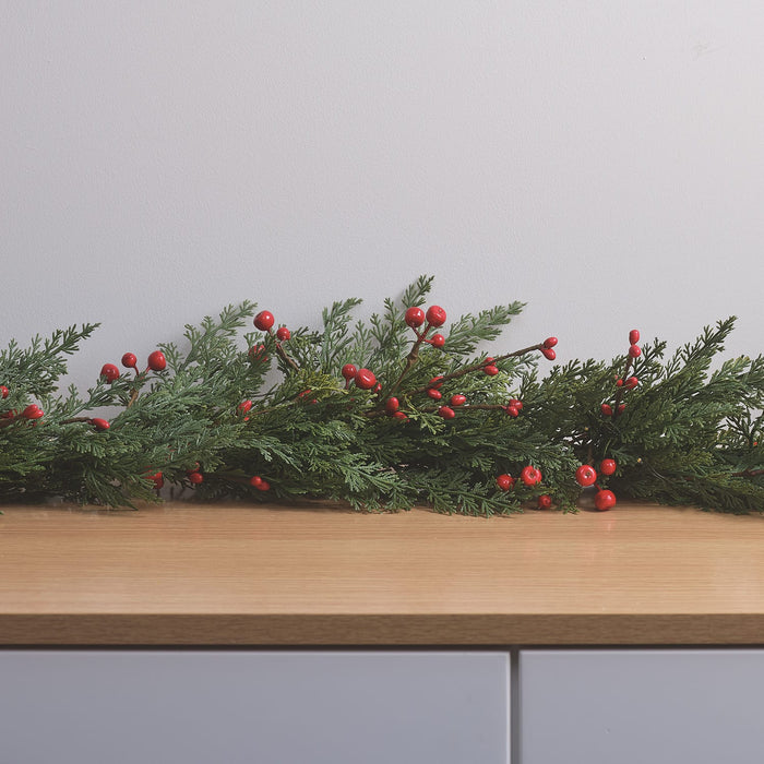 1.5m Pre Lit Red Berry Christmas Garland