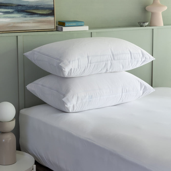 Anti Bed Bug Mattress & Pillow Protector Bundles close-up detail 1 | Soak and Sleep