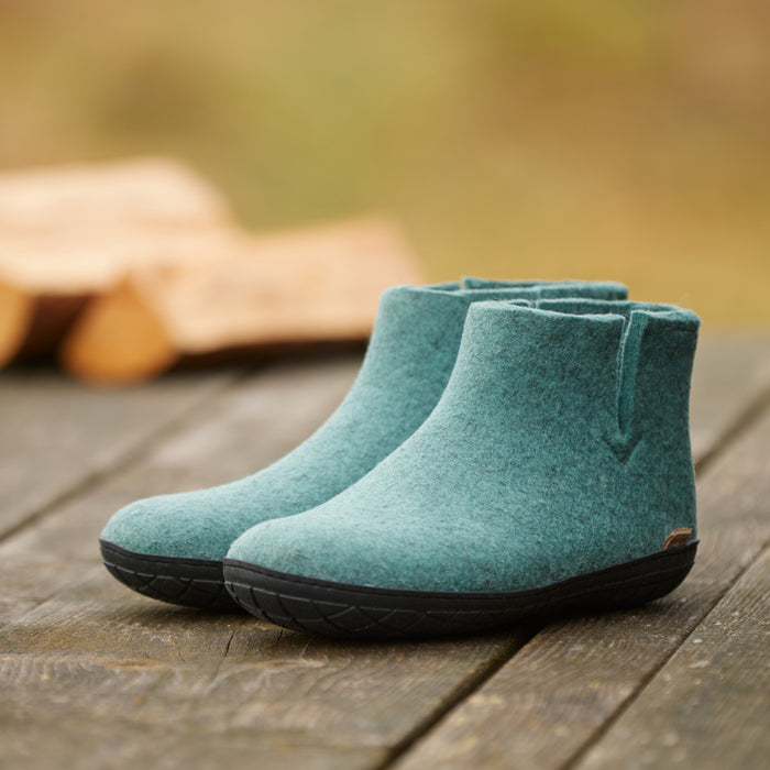 glerups Boot with natural rubber sole - black Boot with rubber sole 11 North Sea