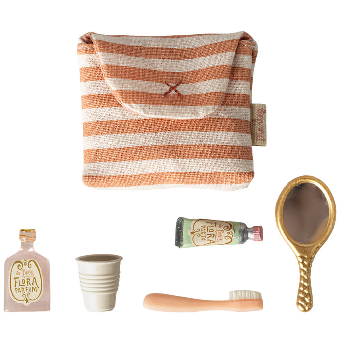 Maileg Toothbrush Set, Mouse size, Coral