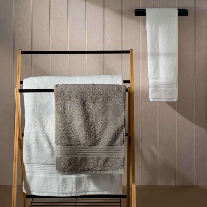 Mink Egyptian Cotton Towels bedroom detail 2 | Soak and Sleep