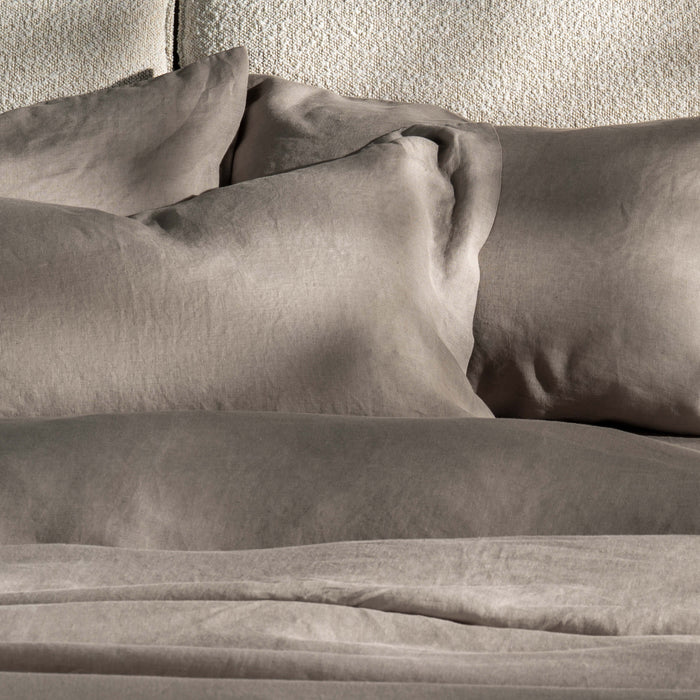 Mocha French Linen Bedding and Bed Sheets - breathable, close-up detail 5 | Soak and Sleep