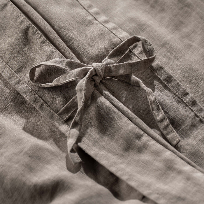 Mocha French Linen Bedding and Bed Sheets - breathable, close-up detail 4 | Soak and Sleep