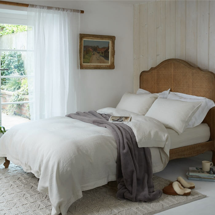 Natural French Linen Flat Sheet close-up detail 1 | Soak and Sleep