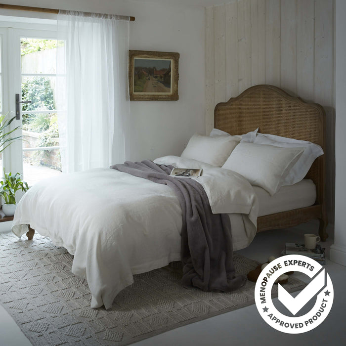 Natural French Linen Pillowcases detail view | Soak and Sleep