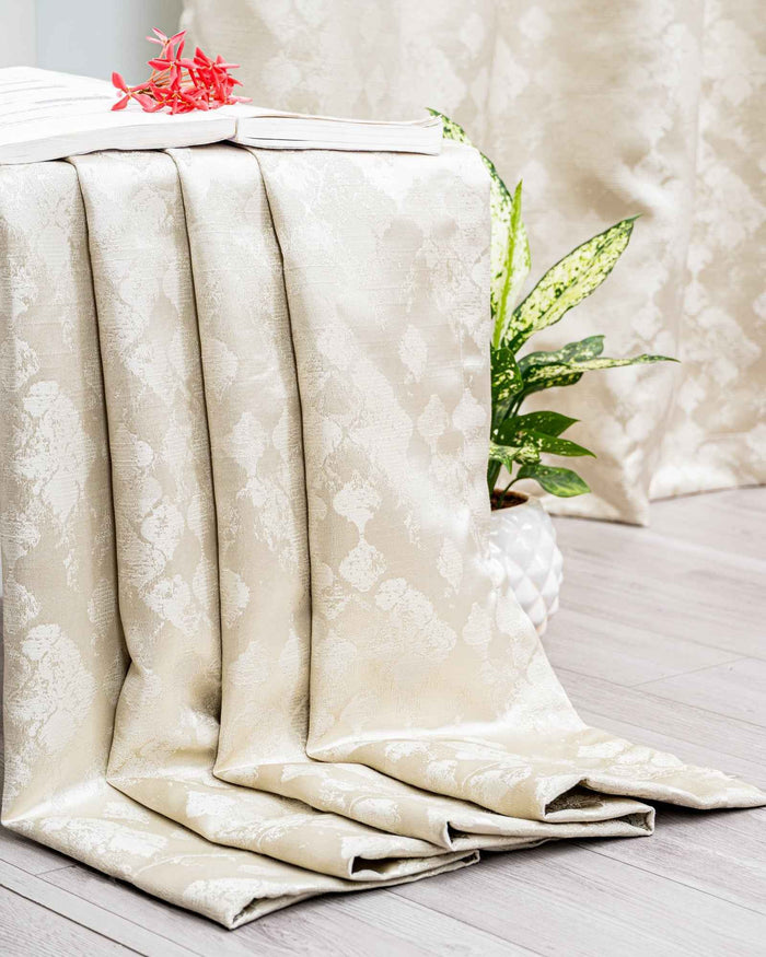 Parda online Premium Smash Jacquard Curtain with Soft & Durable Fabric
