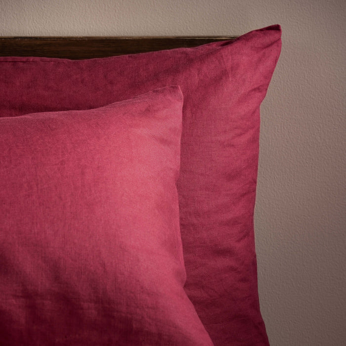 Raspberry French Linen Pillowcases close-up detail 1 | Soak and Sleep