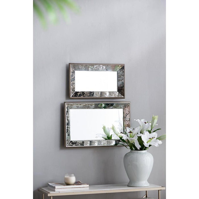 Silver Rectangle Accent Glass Wall Mirror | 16"x24"