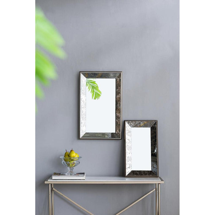 Silver Rectangle Accent Glass Wall Mirror | 16"x24"