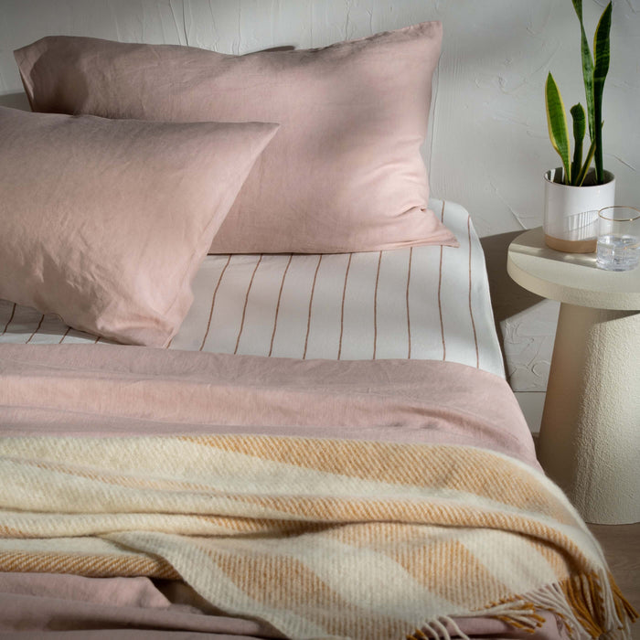 Soft Pink French Linen Pillowcases close-up detail 3 | Soak and Sleep