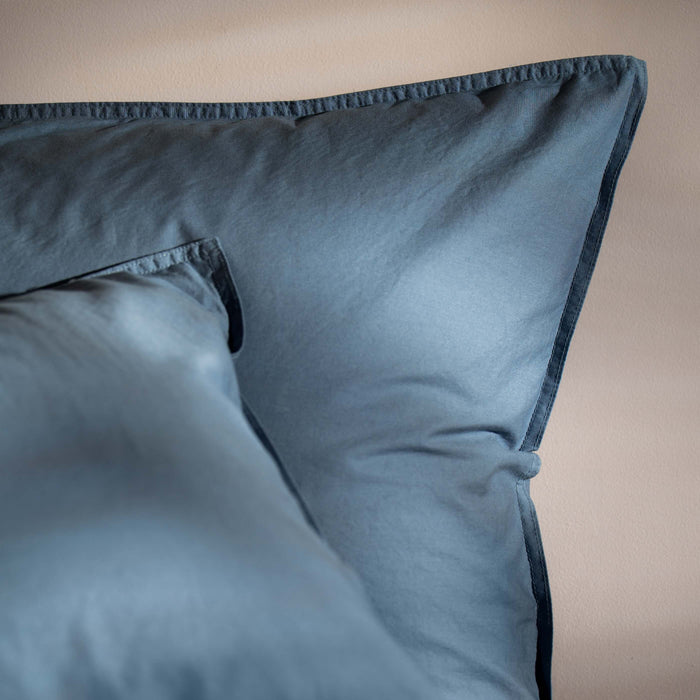 Storm Blue Stonewashed Cotton Superking Bed Set with Pillowcases - linen, breathable, bedroom detail | Soak and Sleep