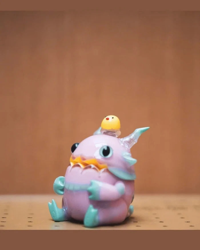 Tebobo - Have a seat 2 by Odom, a 9cm vinyl cartoon animal figure toy, ideal for collectors of unique art toys from Strangecat Toys.