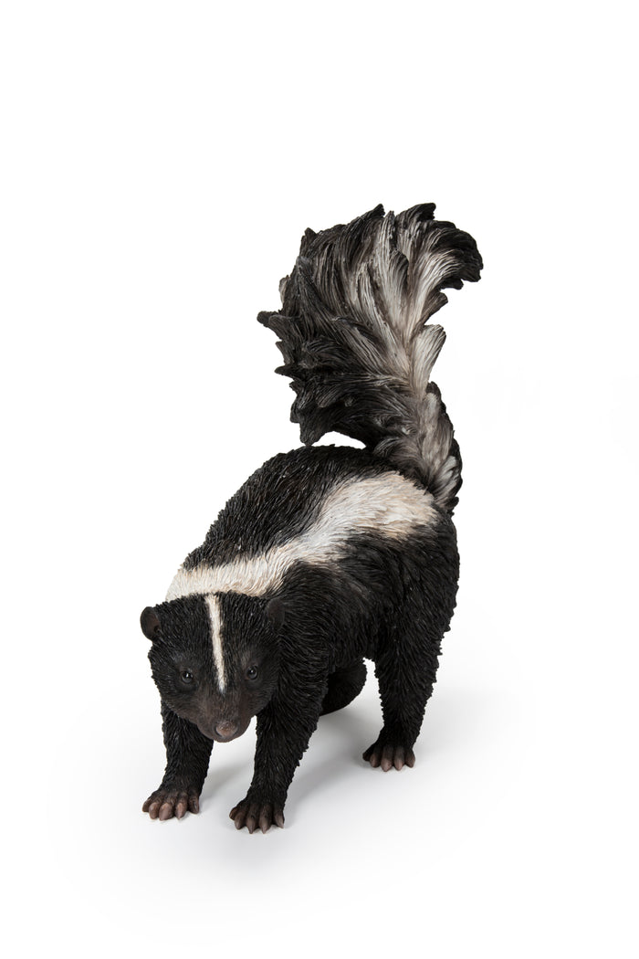Walking Skunk Statue Hi-Line Gift Ltd.