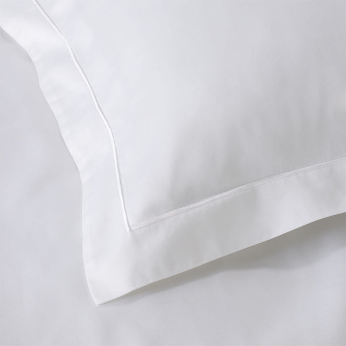 White 400 Thread Count Egyptian Cotton Bedding And Sheets - sateen, breathable, close-up detail 1 | Soak and Sleep