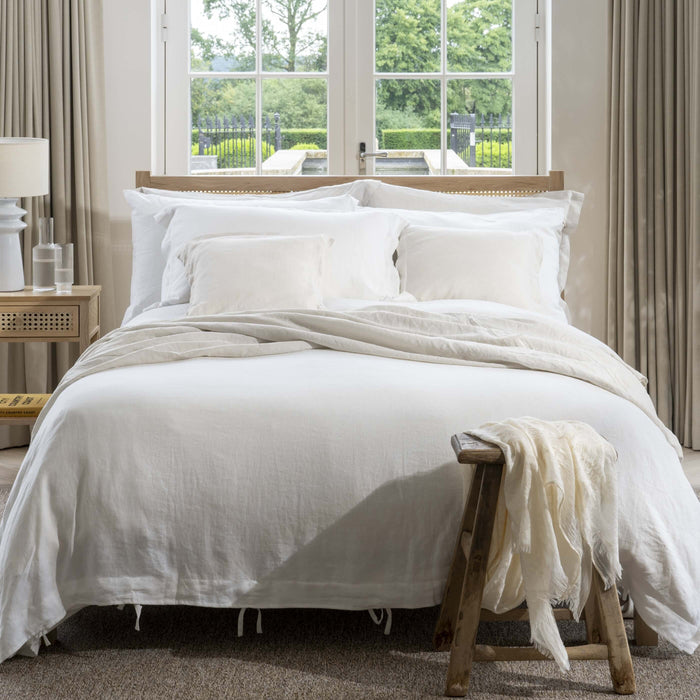 White French Linen Pillowcases detail view 3 | Soak and Sleep